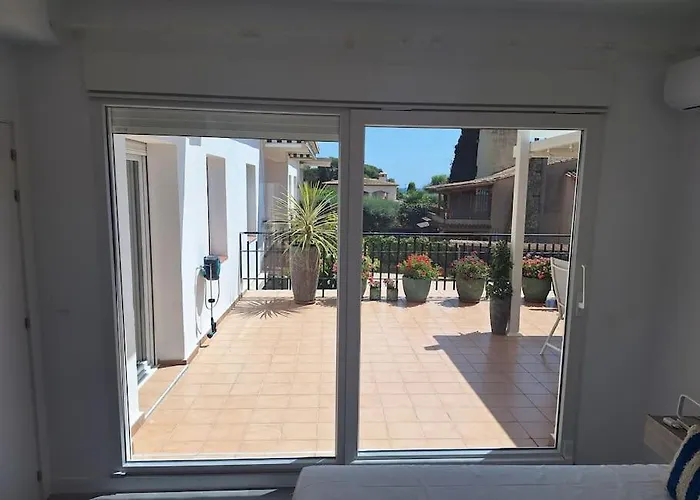 Διαμέρισμα Roger 29 *