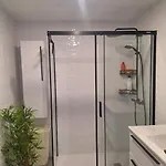 Roger 29 بلاتجا ذارو