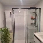 شقة Roger 29